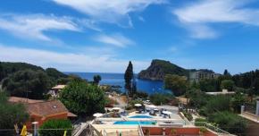 Paleo Inn Hotel
